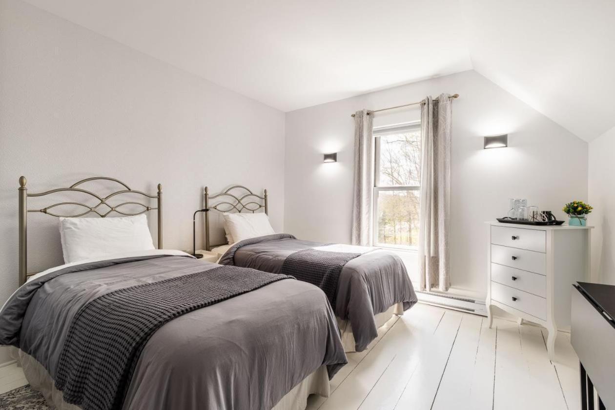 B&B Hillhouse Lac-Brome Exterior foto